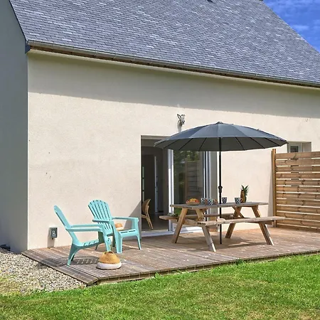 Kermorvan By Interhome * Plougrescant